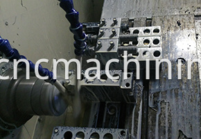 CNC turning aluminum